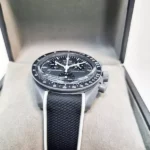 ساعت مچی امگا سواچ مشکی بند چسبی - Image 3